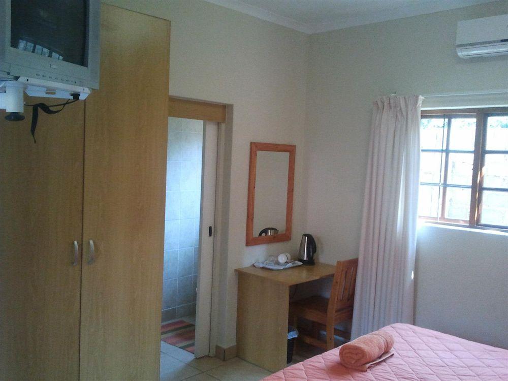 קומאטיפורט Country Link Guest Lodge מראה חיצוני תמונה