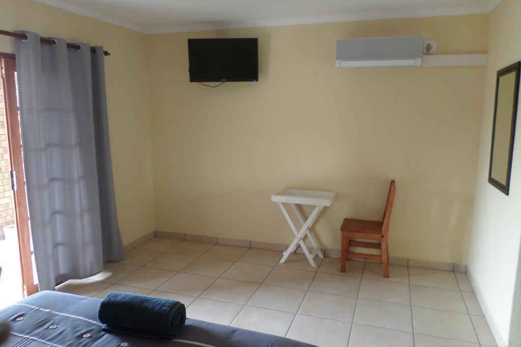 קומאטיפורט Country Link Guest Lodge מראה חיצוני תמונה