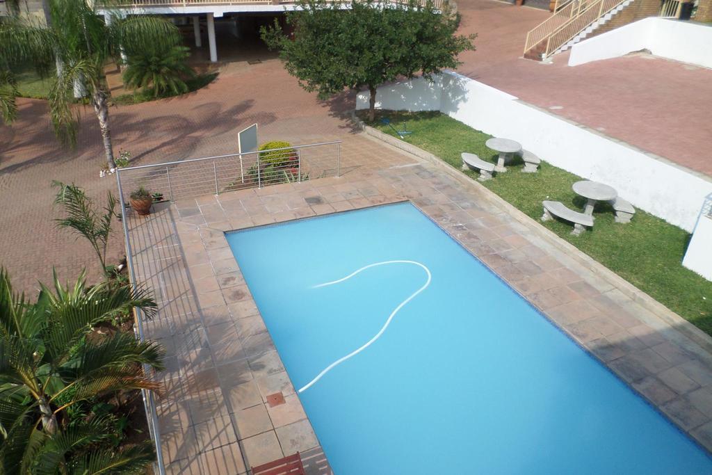 קומאטיפורט Country Link Guest Lodge מראה חיצוני תמונה