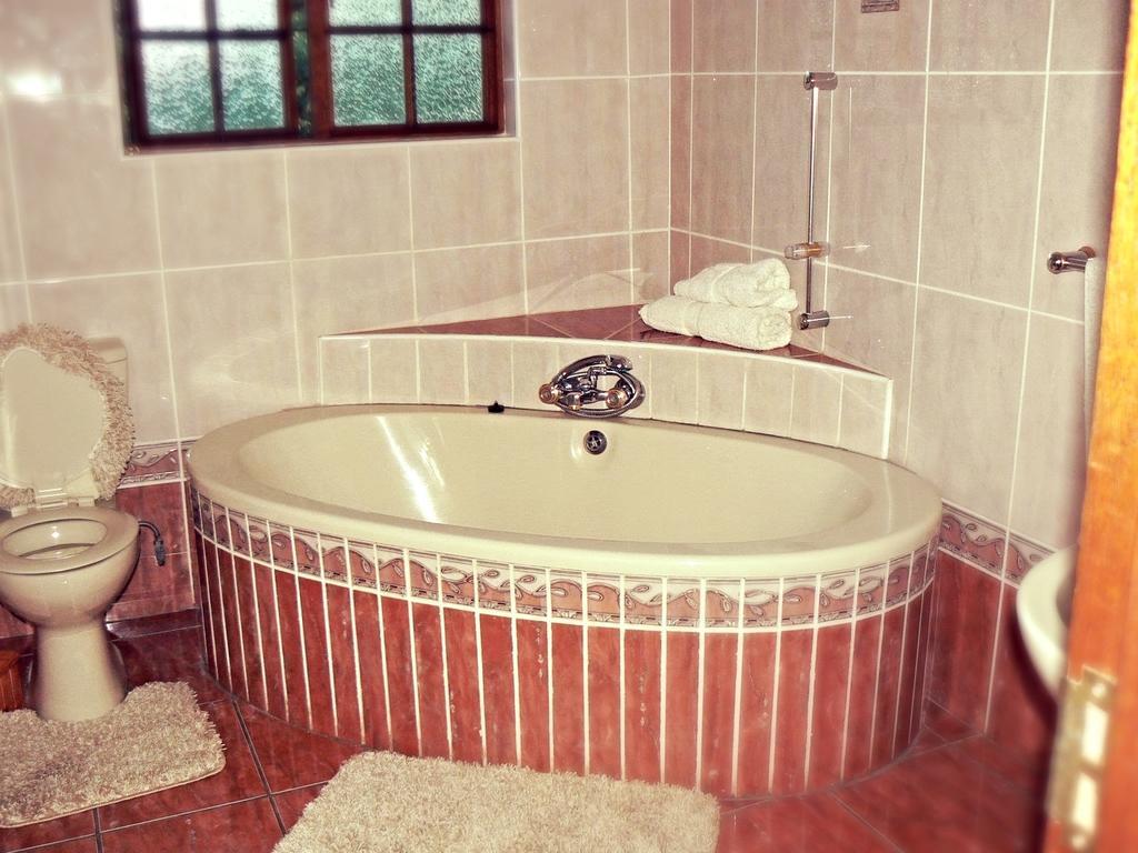 קומאטיפורט Country Link Guest Lodge מראה חיצוני תמונה